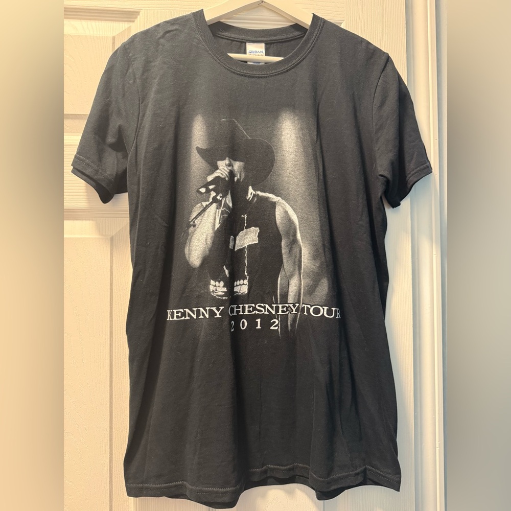 Kenny Chesney Brothers of the Sun Tour 2012 Concert T-Shirt